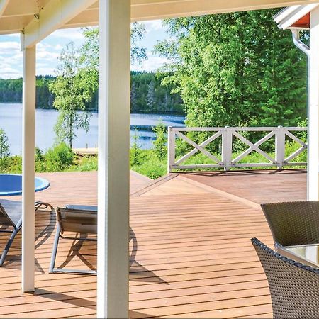 Nice Home In Sunne With Jacuzzi Alvsatern Екстериор снимка