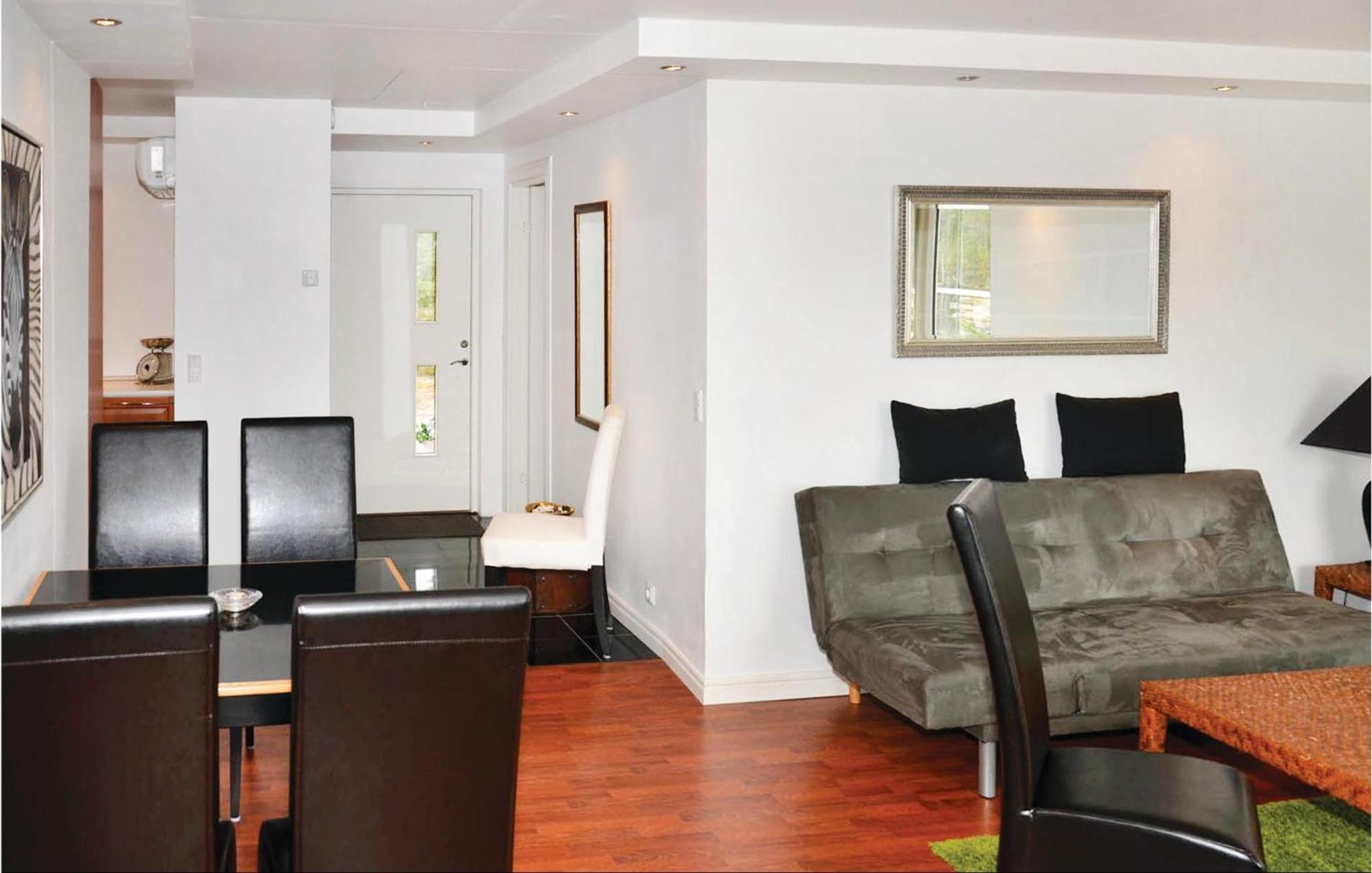 Nice Home In Sunne With Jacuzzi Alvsatern Екстериор снимка