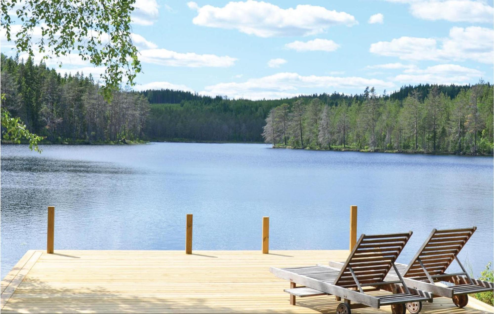 Nice Home In Sunne With Jacuzzi Alvsatern Екстериор снимка